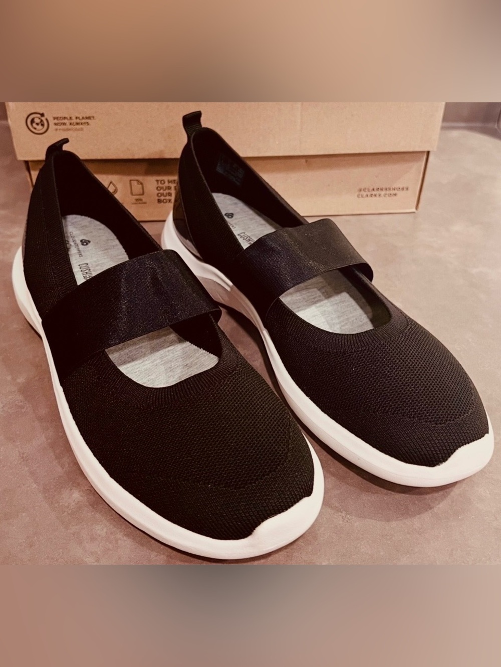 Clarks CLOUDSTEPPERS Nova Sol Mary Janes Black 11 Comfort Walking Sneaker Shoes